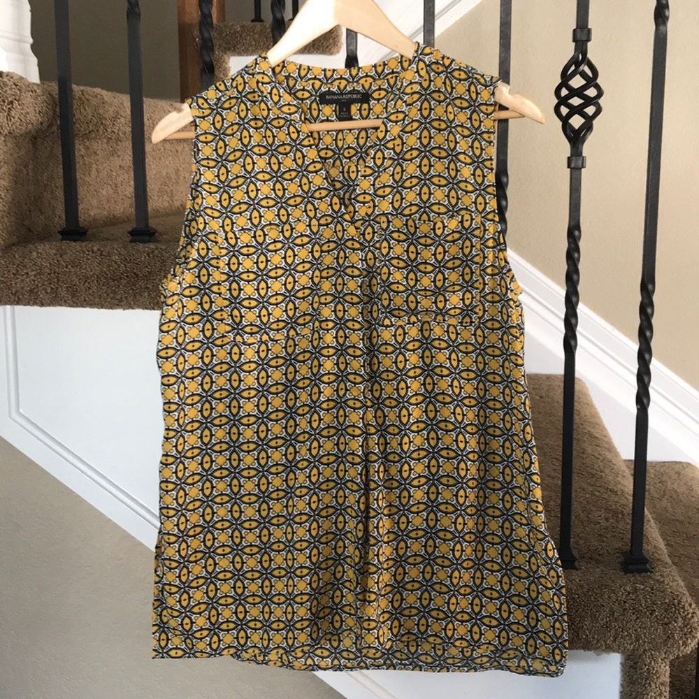 Black and yellow like a sweet bumblebee!